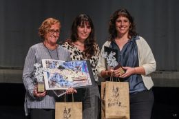 Imatge de l'alcaldessa i les persones premiades